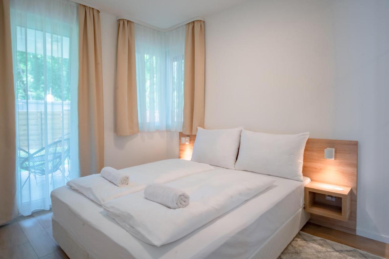 Myflat Batthyany Premium Residence Шіофок Екстер'єр фото
